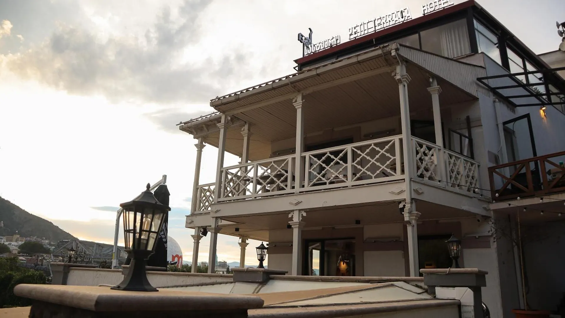 Petit Palace Тбилиси Отель