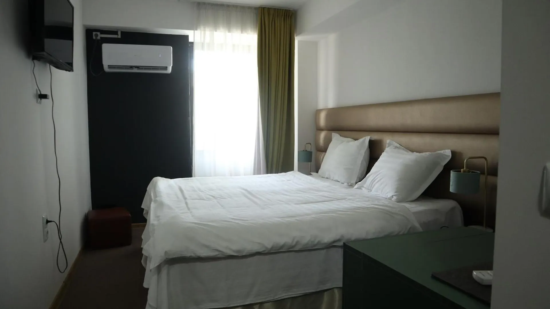 Отель Petit Palace Тбилиси